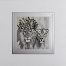 Load image into Gallery viewer, Lion Family Framed Wall Art 75*75cm
